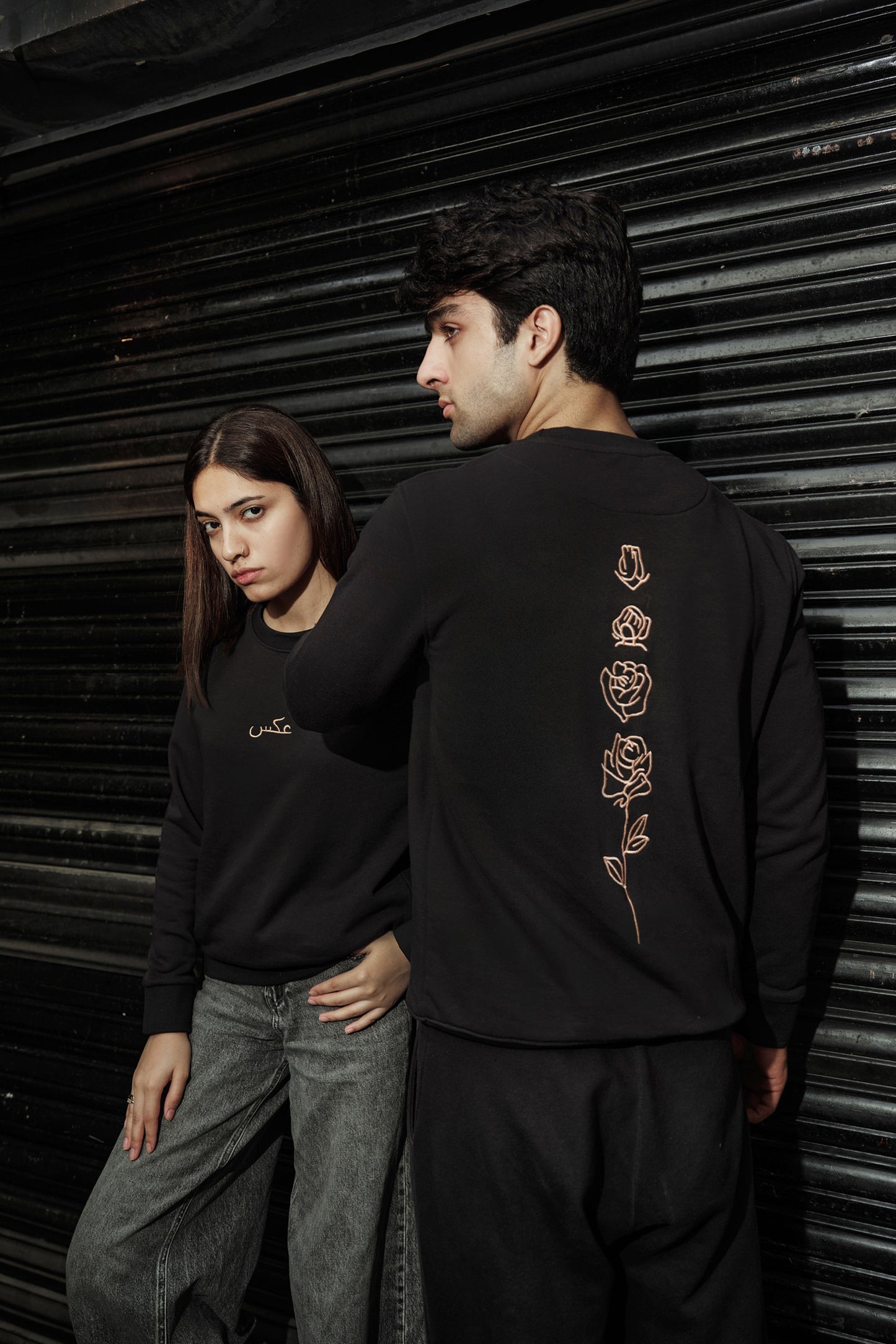 Blooming Pink Rose (Black) - AGHAAZ